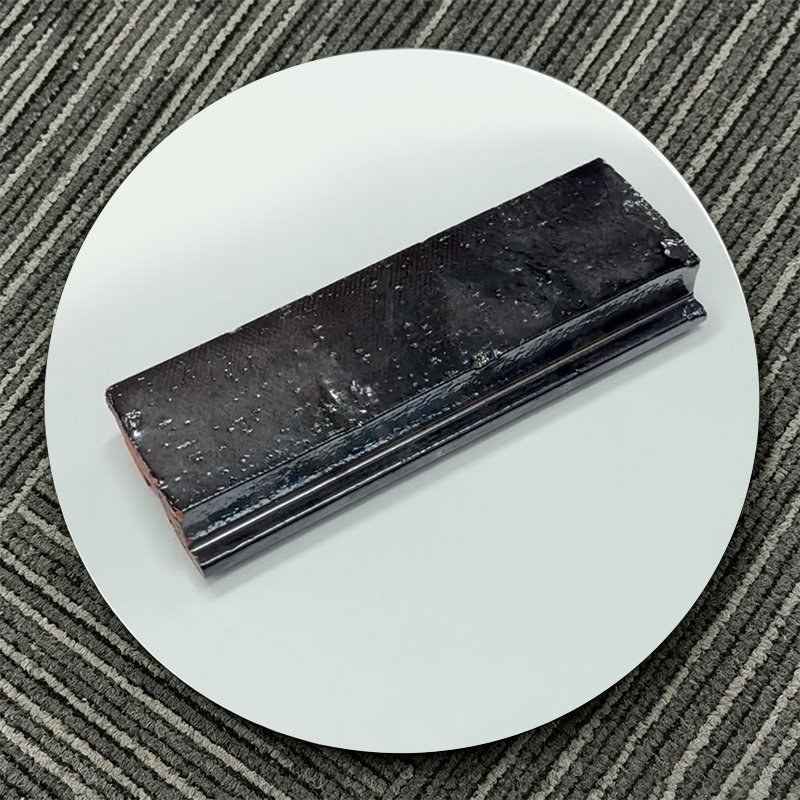 Metallic Glaze Embedded Brick